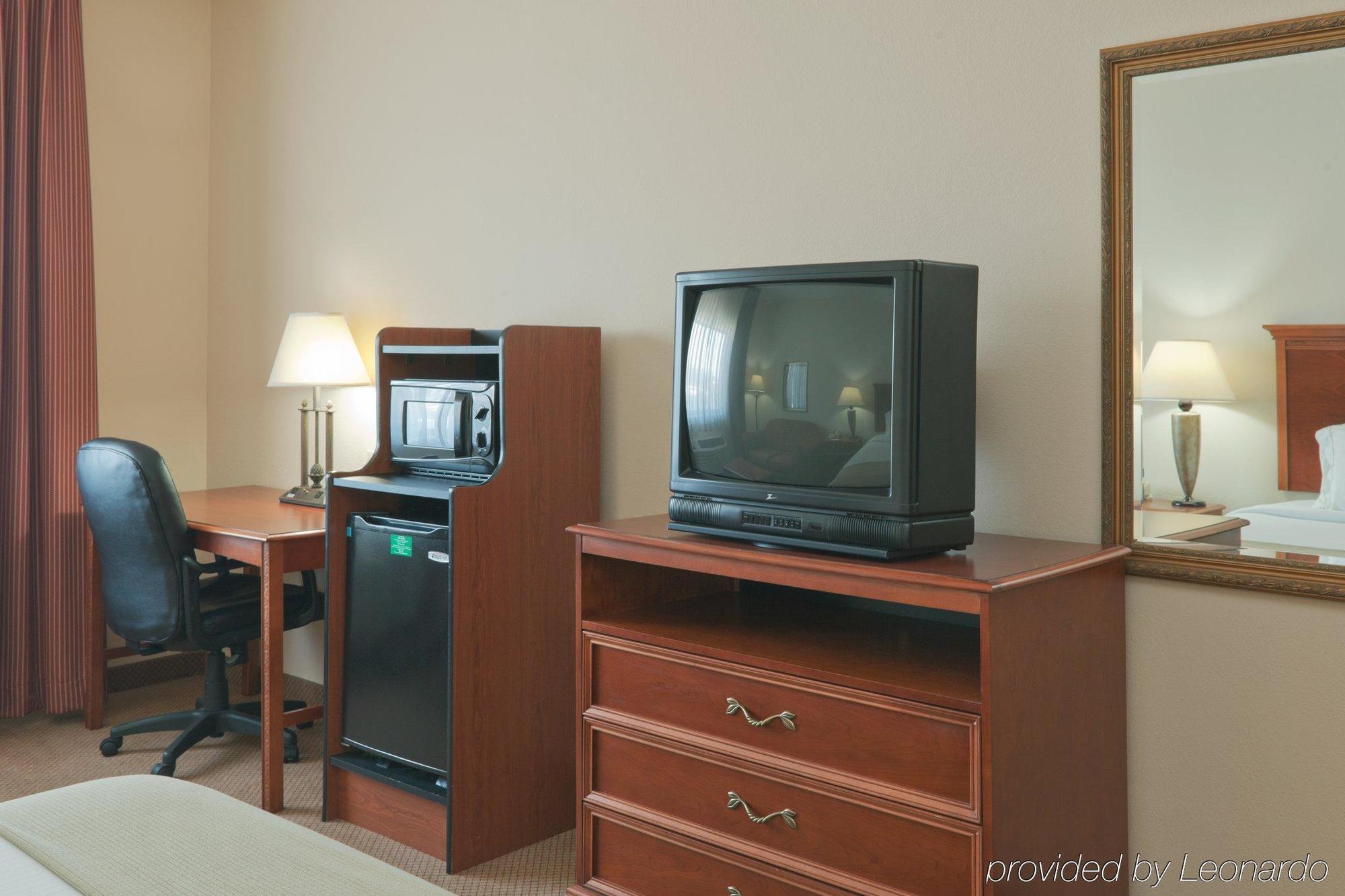Hotel Baymont By Wyndham